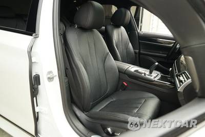 2019 BMW 7 Series Sedan 740i M SPORT LINE - zdjęcie 4 z 28 - miniatura
