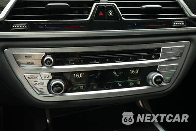 2019 BMW 7 Series Sedan 740i M SPORT LINE - zdjęcie 10 z 28 - miniatura