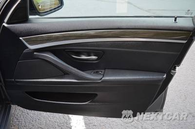 2013 BMW 5 Series Sedan 535i xDrive - zdjęcie 46 z 50 - miniatura