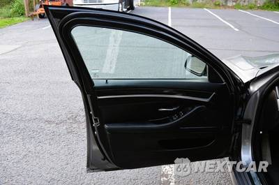 2013 BMW 5 Series Sedan 535i xDrive - zdjęcie 33 z 50 - miniatura