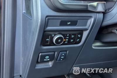 2026 Ford F-150 LARIAT Crew Cab Short Bed - zdjęcie 27 z 40 - miniatura
