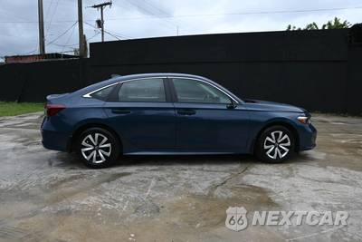 2026 Honda Civic Sedan LX - zdjęcie 6 z 17 - miniatura