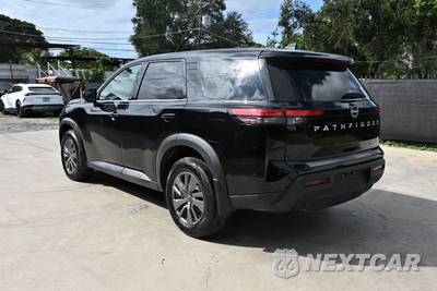 2025 Nissan Pathfinder S - zdjęcie 3 z 19 - miniatura