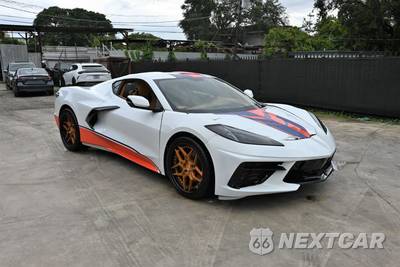 2020 Chevrolet Corvette Stingray Coupe 3LT - zdjęcie 2 z 17 - miniatura