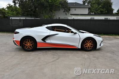 2020 Chevrolet Corvette Stingray Coupe 3LT - zdjęcie 6 z 17 - miniatura