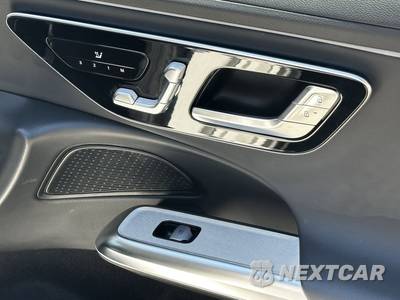 2025 Mercedes-Benz E 350 Sedan - zdjęcie 17 z 20 - miniatura