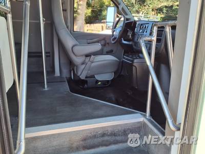 2020 Chevrolet Express 3500 Cutaway 1WT DRW - zdjęcie 9 z 28 - miniatura