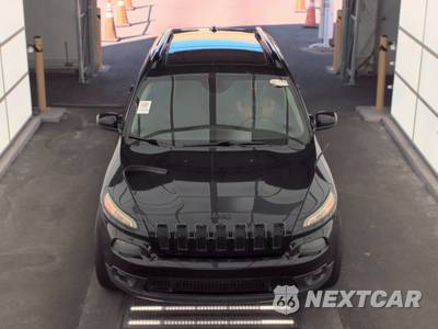 2016 Jeep Cherokee Latitude Altitude Edition - zdjęcie 2 z 43 - miniatura