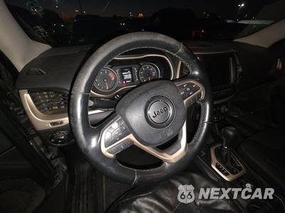 2016 Jeep Cherokee Latitude Altitude Edition - zdjęcie 10 z 43 - miniatura