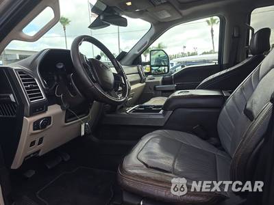 2018 Ford Super Duty F-350 Limited Crew Cab Medium Bed - zdjęcie 7 z 31 - miniatura