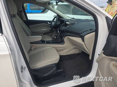 2017 Ford Escape SE - zdjęcie 8 z 25 - miniatura