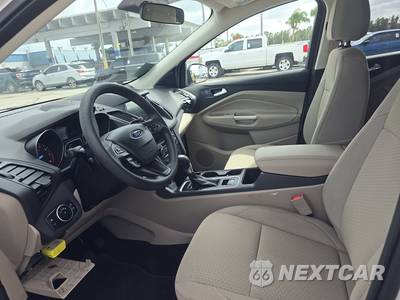 2017 Ford Escape SE - zdjęcie 7 z 25 - miniatura