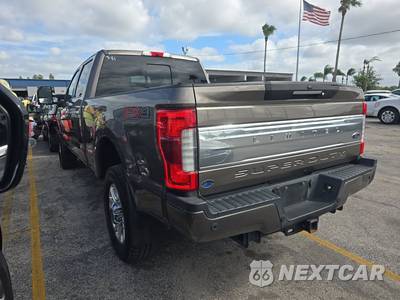 2018 Ford Super Duty F-350 Limited Crew Cab Medium Bed - zdjęcie 6 z 31 - miniatura