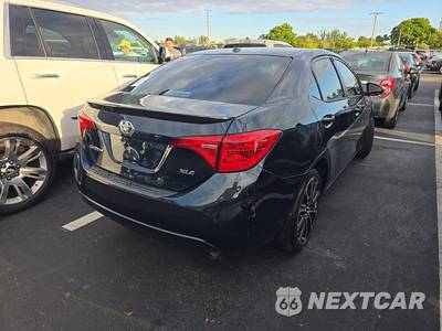 2019 Toyota Corolla XLE Sedan - zdjęcie 4 z 34 - miniatura