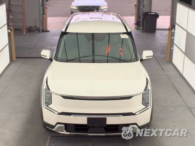 2024 Kia EV9 Light Long Range - zdjęcie 2 z 37 - miniatura