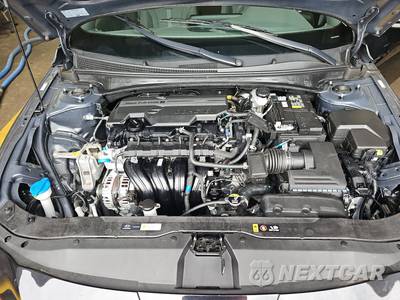 2025 Hyundai Elantra SE - zdjęcie 15 z 33 - miniatura