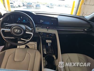 2025 Hyundai Elantra Limited - zdjęcie 11 z 29 - miniatura