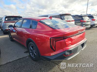 2025 Kia K4 LXS - zdjęcie 6 z 36 - miniatura