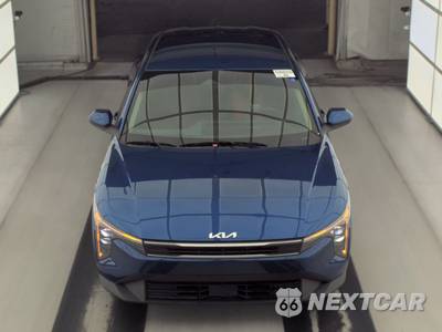 2025 Kia K4 LXS - zdjęcie 2 z 36 - miniatura