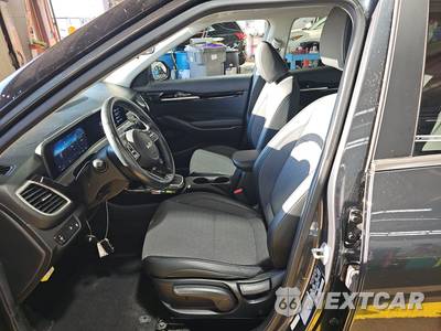 2024 Kia Seltos S - zdjęcie 7 z 38 - miniatura