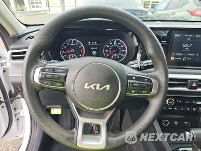 2024 Kia K5 LXS - zdjęcie 10 z 31 - miniatura