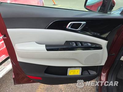 2022 Kia Carnival MPV SX 121.7" WB - zdjęcie 9 z 33 - miniatura