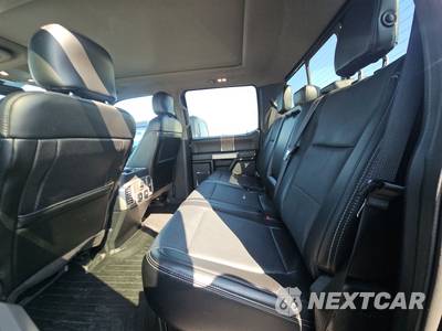 2017 Ford Super Duty F-250 Lariat Crew Cab Medium Bed - zdjęcie 13 z 29 - miniatura