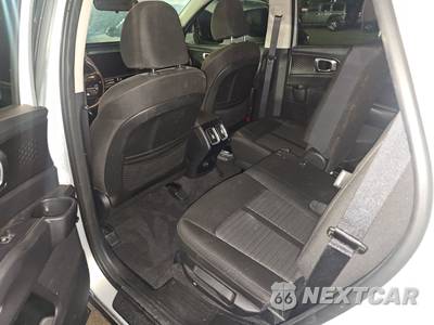 2026 Kia Sorento LX - zdjęcie 13 z 33 - miniatura