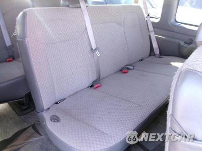 2025 Chevrolet Express 3500 Passenger Van LT 1LT 155.1" WB - zdjęcie 26 z 32 - miniatura
