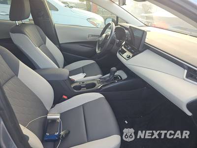 2025 Toyota Corolla LE Sedan - zdjęcie 8 z 22 - miniatura