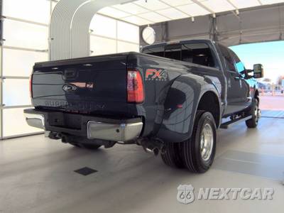 2015 Ford Super Duty F-350 Lariat Crew Cab Long Bed DRW - zdjęcie 4 z 43 - miniatura