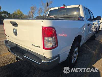2023 Ram 1500 Big Horn Crew Cab Short Bed - zdjęcie 4 z 36 - miniatura