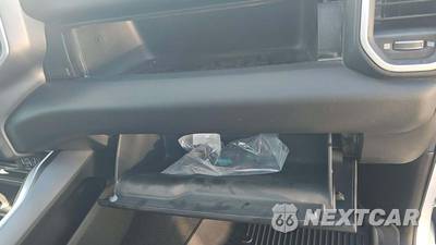 2023 Ram 1500 Big Horn Crew Cab Short Bed - zdjęcie 32 z 36 - miniatura