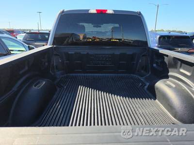 2019 Ford Super Duty F-250 XLT Crew Cab Medium Bed - zdjęcie 16 z 20 - miniatura