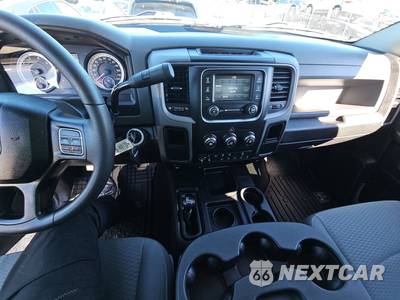 2018 Ram 2500 Tradesman Crew Cab Long Bed - zdjęcie 11 z 36 - miniatura