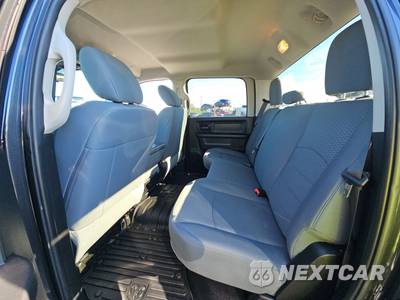 2018 Ram 2500 Tradesman Crew Cab Long Bed - zdjęcie 13 z 36 - miniatura