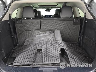 2023 Toyota Highlander Hybrid Limited - zdjęcie 17 z 36 - miniatura