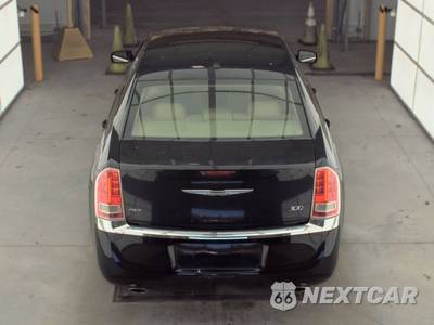 2014 Chrysler 300 - zdjęcie 5 z 39 - miniatura