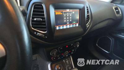 2018 Jeep Compass Latitude - zdjęcie 21 z 41 - miniatura