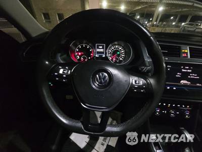 2020 Volkswagen Tiguan SE - zdjęcie 10 z 40 - miniatura