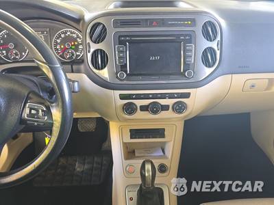 2015 Volkswagen Tiguan SE w/Appearance - zdjęcie 11 z 38 - miniatura