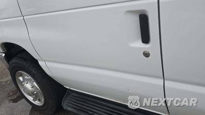 2012 Ford Super Duty E-350 Wagon XLT 138.0" WB - zdjęcie 42 z 48 - miniatura