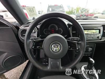 2014 Volkswagen Beetle 2.5L Entry Hatchback - zdjęcie 10 z 22 - miniatura