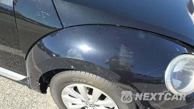 2014 Volkswagen Beetle 2.5L Entry Hatchback - zdjęcie 18 z 22 - miniatura
