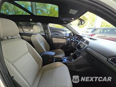 2021 Volkswagen Tiguan SE R-Line Black - zdjęcie 8 z 29 - miniatura