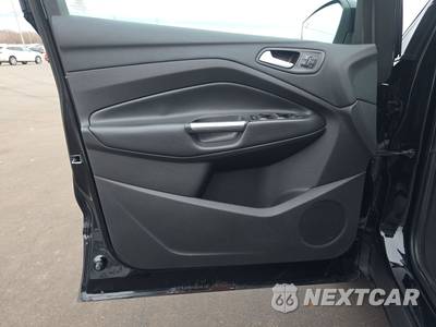2017 Ford Escape Titanium - zdjęcie 9 z 18 - miniatura