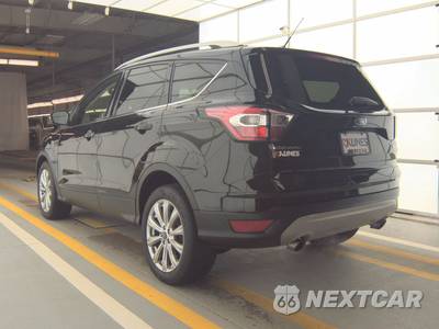 2017 Ford Escape Titanium - zdjęcie 6 z 18 - miniatura