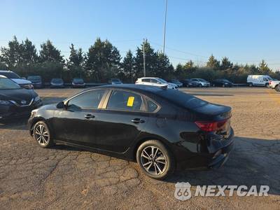 2024 Kia Forte LXS - zdjęcie 6 z 32 - miniatura
