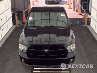 2018 Ram 1500 Express Regular Cab Medium Bed - zdjęcie 2 z 18 - miniatura