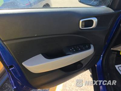 2024 Hyundai Venue SEL - zdjęcie 9 z 19 - miniatura